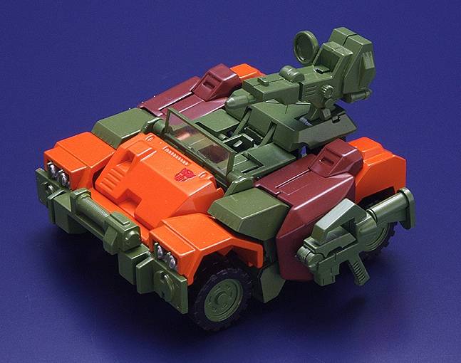 Roadbuster Figure | Transformers ES Gokin Art Storm