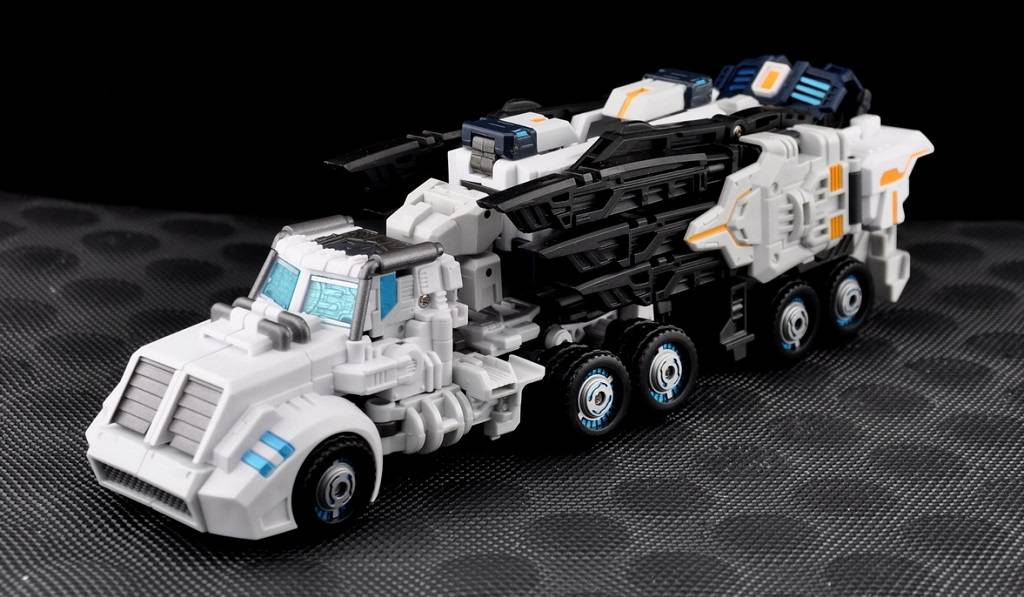Hyper Novae | MakeToys | Battle Tanker