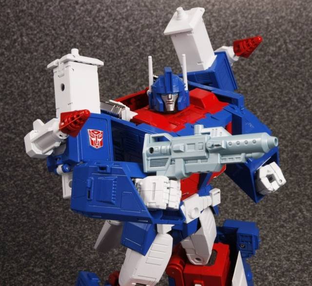 MP-22 Ultra Magnus Perfect Edition with Trailer | Transformers Masterpiece