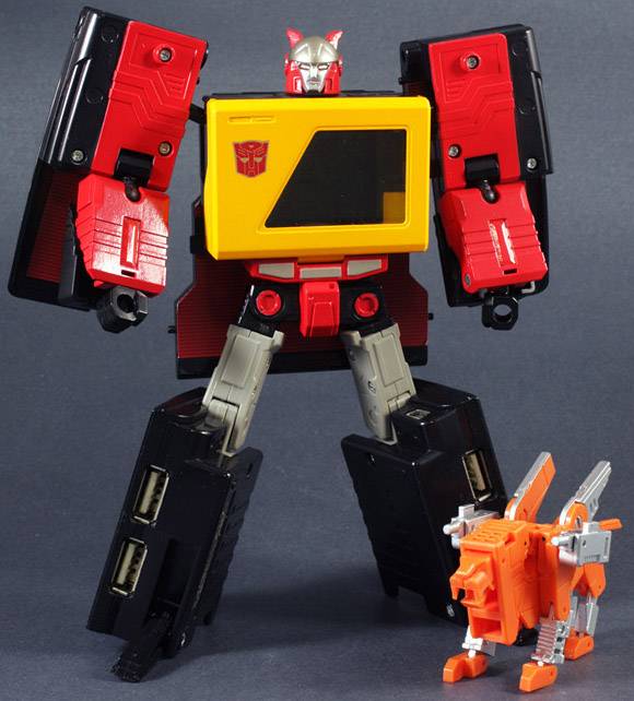 CST-02 Retro Ironpaw | KFC Toys