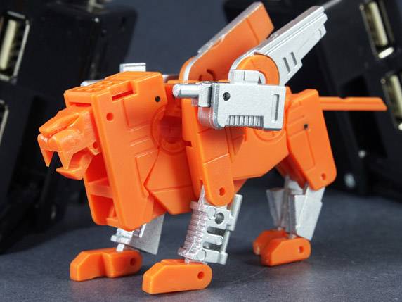 CST-02 Retro Ironpaw | KFC Toys