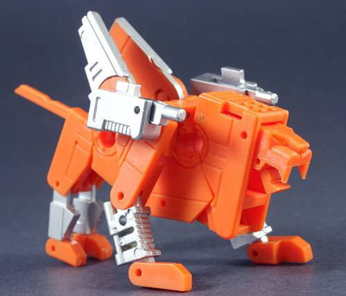 CST-02 Retro Ironpaw | KFC Toys