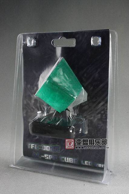 TFC-002R Illuminated Spark Cube and USB Base | TFC Toys