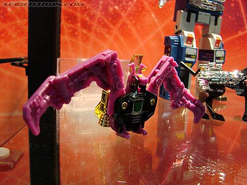 Soundwave with 4 Cassettes SDCC Exclusive | Transformers G1 Reissues Universe