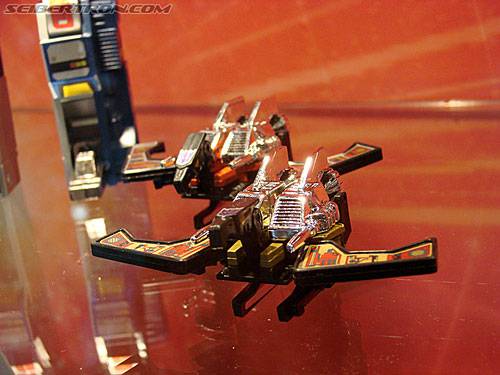 Soundwave with 4 Cassettes SDCC Exclusive | Transformers G1 Reissues Universe