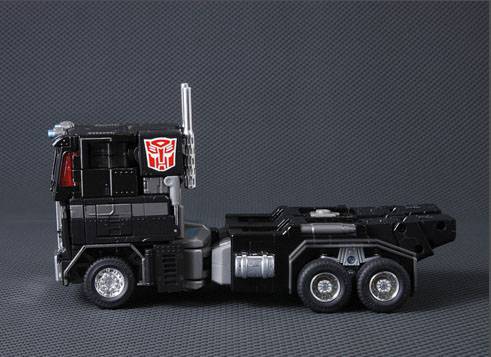 MP-01B Black Convoy Optimus Prime | Transformers Masterpiece