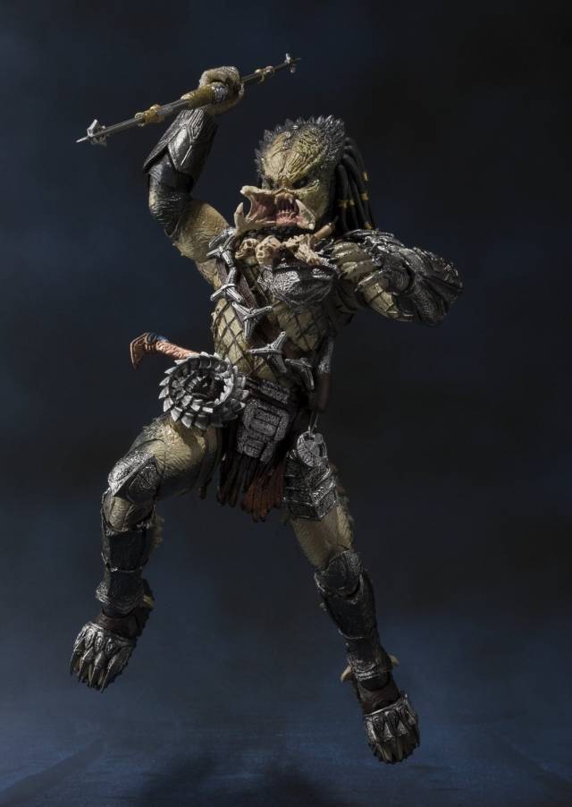 Predator Wolf Heavy Armed Version S.H.MonsterArts | Bandai Tamashii Nations | Alien Vs Predator