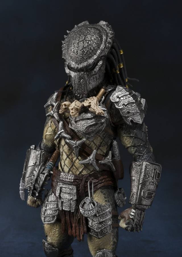 Predator Wolf Heavy Armed Version S.H.MonsterArts | Bandai Tamashii Nations | Alien Vs Predator
