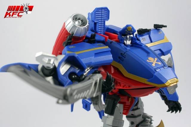 Sencho Barbossa EAVI Metal  Phase 2 | KFC Toys
