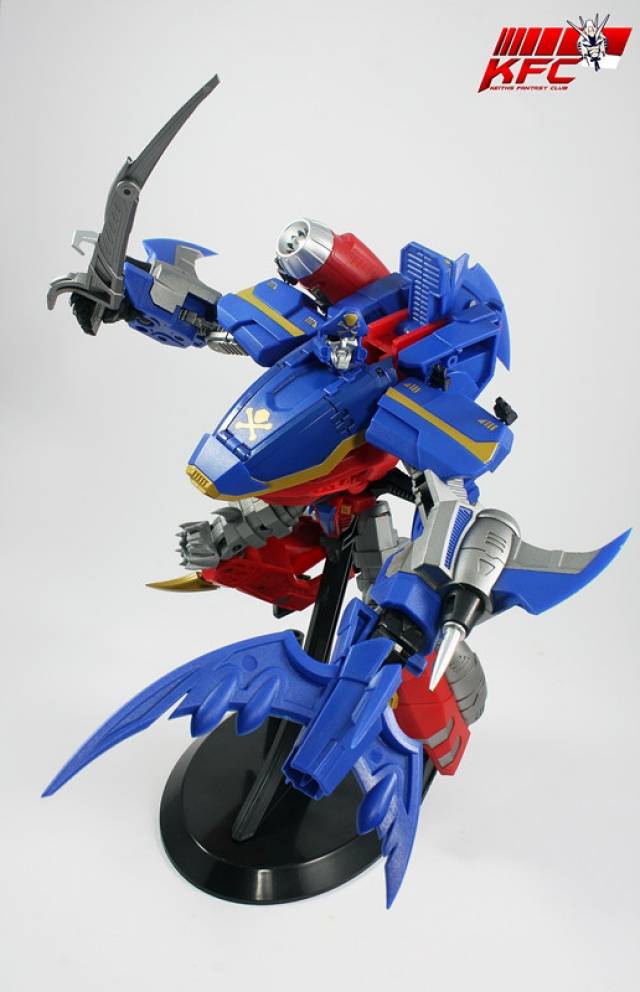 Sencho Barbossa EAVI Metal  Phase 2 | KFC Toys