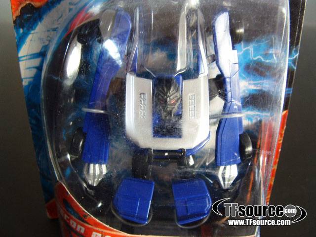 Legends Class Recon Barricade | Transformers the Movie