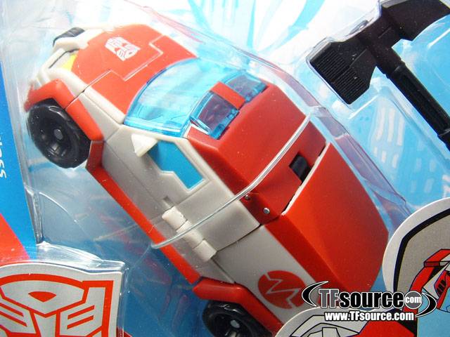Deluxe Class Autobot Ratchet  | Transformers Animated