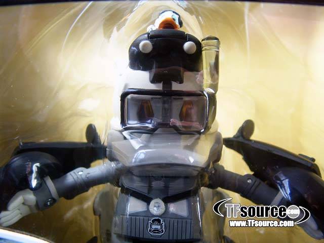 Donald Duck Black and White Version | Transformers Disney Label
