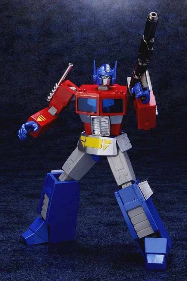 Cybertron Commander Optimus Prime EX Gohkin | Transformers