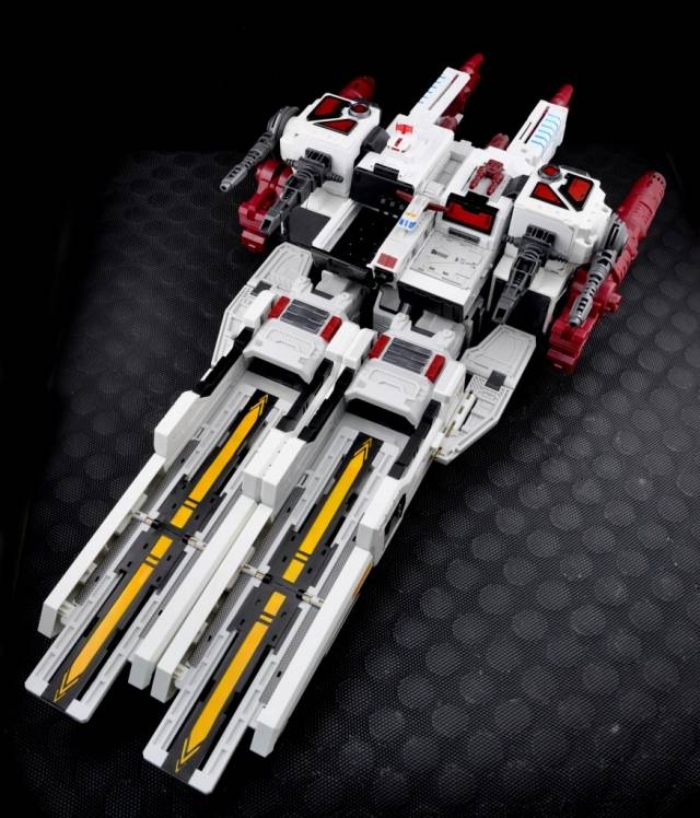 MCB-02 Utopia | MakeToys | City Bot
