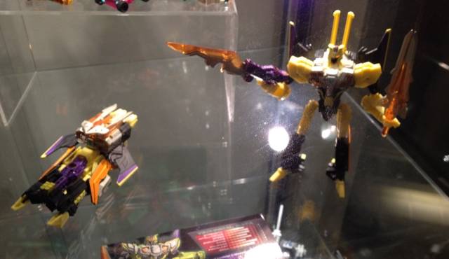 The Hunter Shokaract and Brimstone Botcon Exclusive | Transformers Convention Botcon 2014 Pirates vs. Knights 