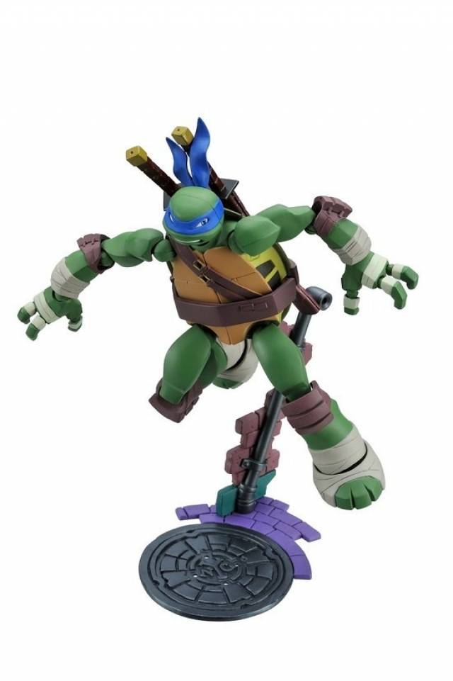 Leonardo | Teenage Mutant Ninja Turtles Revoltech | Kaiyodo