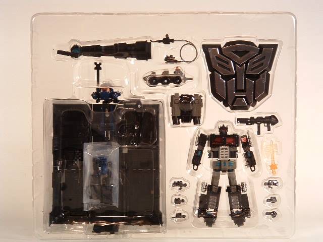 THS-02 Black Version Convoy e-hobby Exclusive | Transformers Hybrid Style