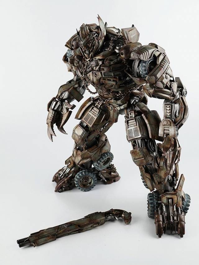 Megatron Collectible Figure Premium Scale Collectible Figure | Transformers Transformers: Dark Of The Moon | threezero