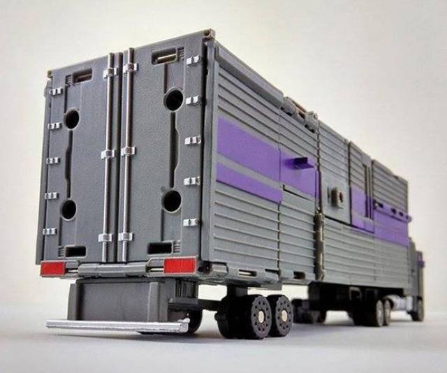 BCS-01 Lonewolf | Bold Forms