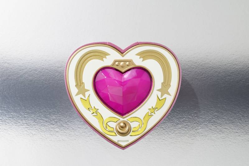 Cosmic Heart Compact Proplica | Bandai Tamashii Nations | Sailor Moon
