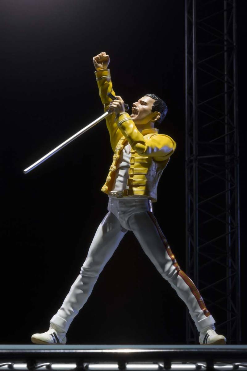 Freddie Mercury S.H. Figuarts | Bandai Tamashii Nations | Queen