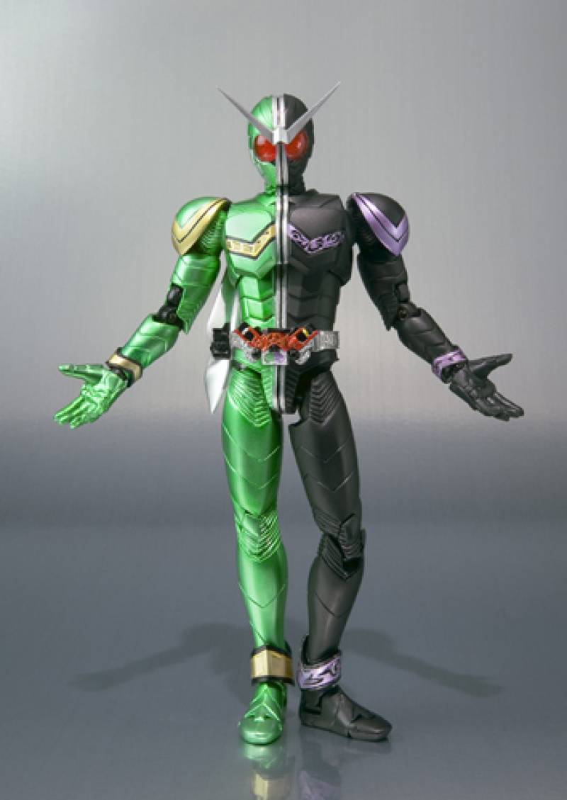 Double Cyclone Joker S.H. Figuarts | Bandai Tamashii Nations | Kamen rider