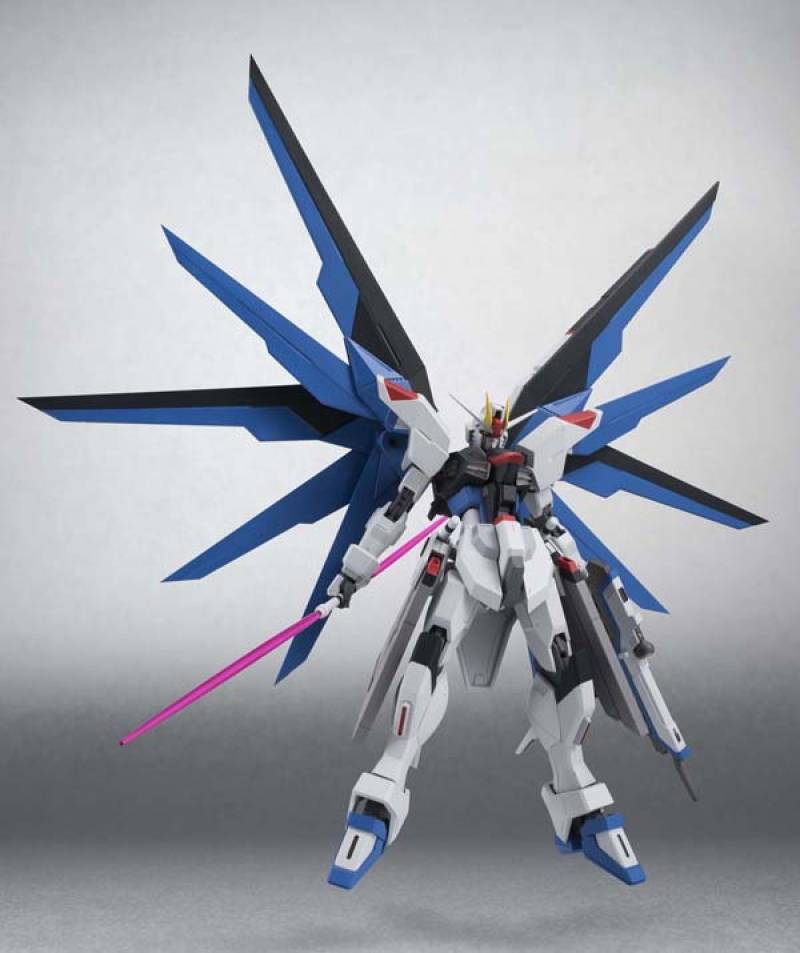 Freedom Gundam Robot Spirits | Bandai Tamashii Nations | Gundam Gundam Seed