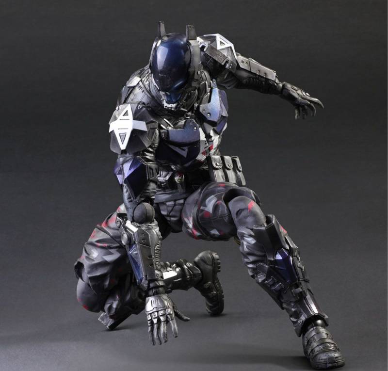 Batman Play Arts Kai I Batman: Arkham Knight I Square Enix