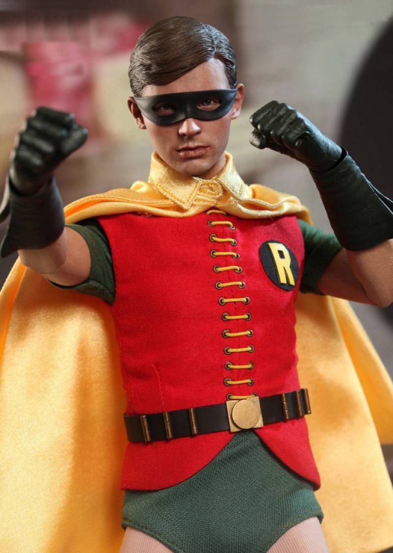 Robin 1:6 Scale | Hot Toys Movie Masterpiece | Dc Comics