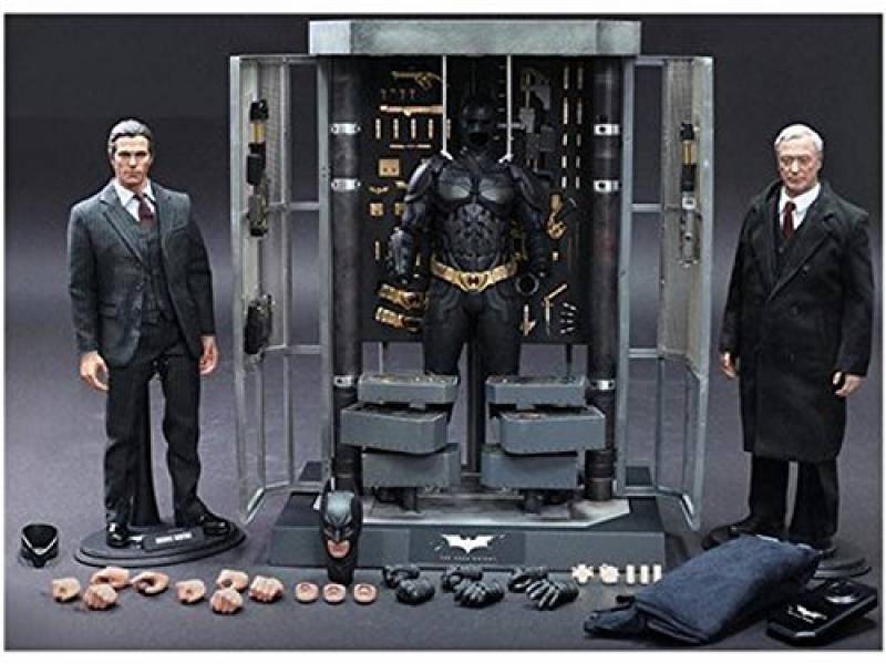 Batman Armory with Bruce Wayne and Alfred Pennyworth 1:6 Scale | Hot Toys Movie Masterpiece | Dc Comics Batman: The Dark Knight