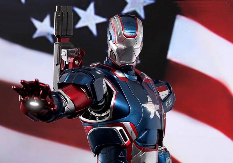 Iron Patriot 1:6 Scale | Hot Toys Movie Masterpiece | Marvel Iron Man 3