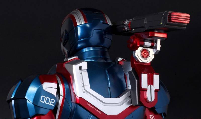 Iron Patriot 1:6 Scale | Hot Toys Movie Masterpiece | Marvel Iron Man 3