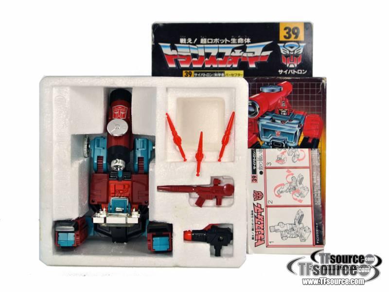 39 Perceptor | Vintage Japanese G1 Transformers