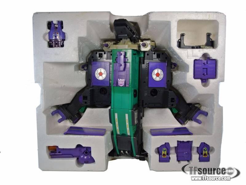 D-63 Trypticon MIB Missing blasters and scanners