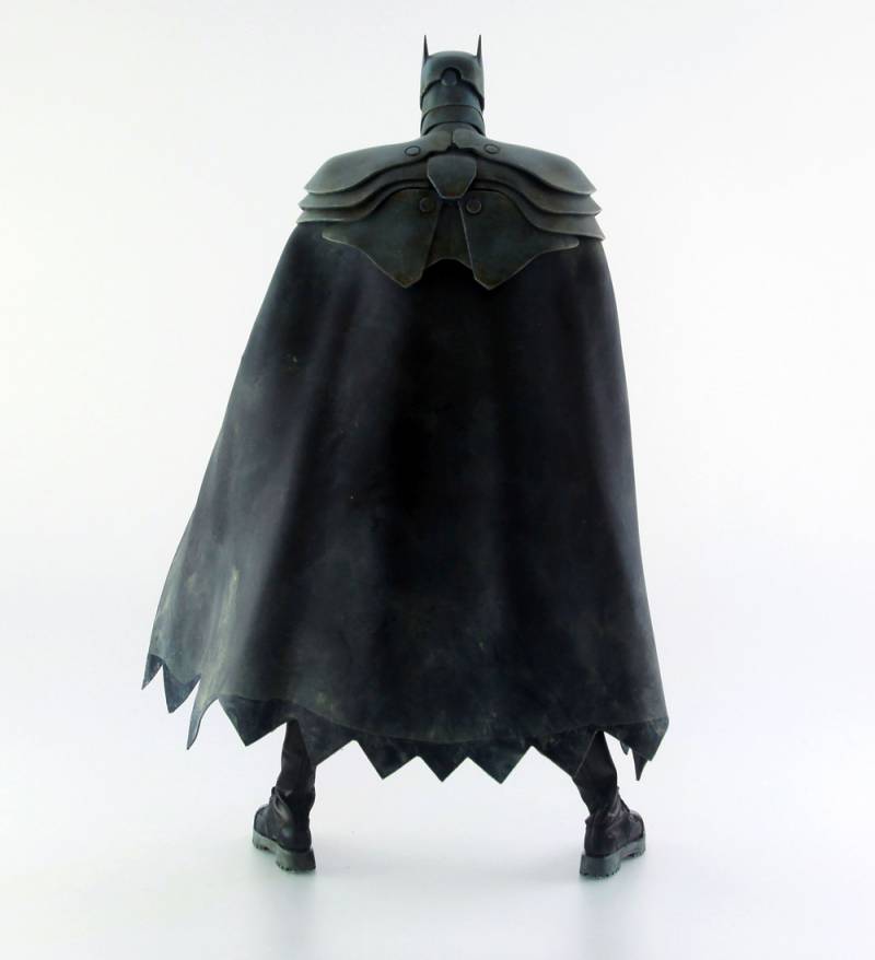 Batman Day Version 1:6 Scale Figure | Dc Comics | Threezero