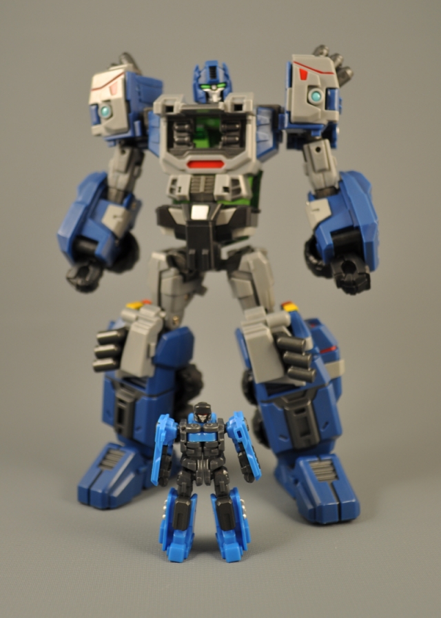 WB002EX Steel Core and Trailer Exclusive Version | Fansproject Warbot