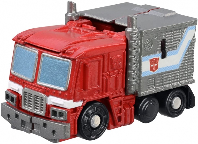 QTF-04 Convoy Optimus Prime | Transformers Q-Series