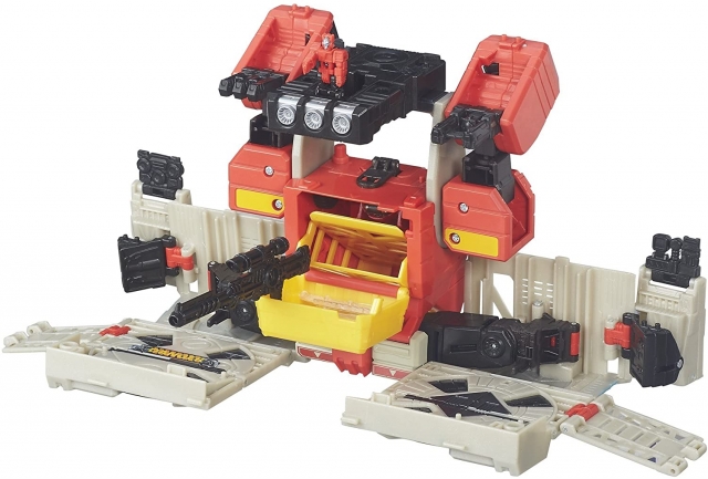 Blaster and Twin Cast Leader Class  | Transformers Generations Titans Return