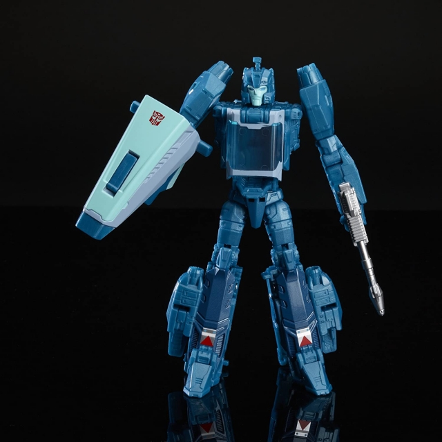 Blurr and Hyperfire Deluxe Class  | Transformers Generations Titans Return