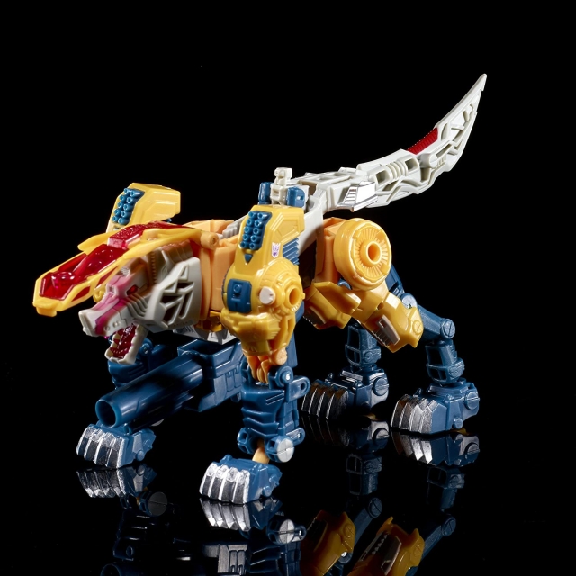 Wolfwire and Monxo Deluxe Class  | Transformers Generations Titans Return