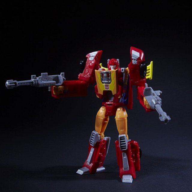 Hot Rod with Firedrive Deluxe Class  | Transformers Generations Titans Return
