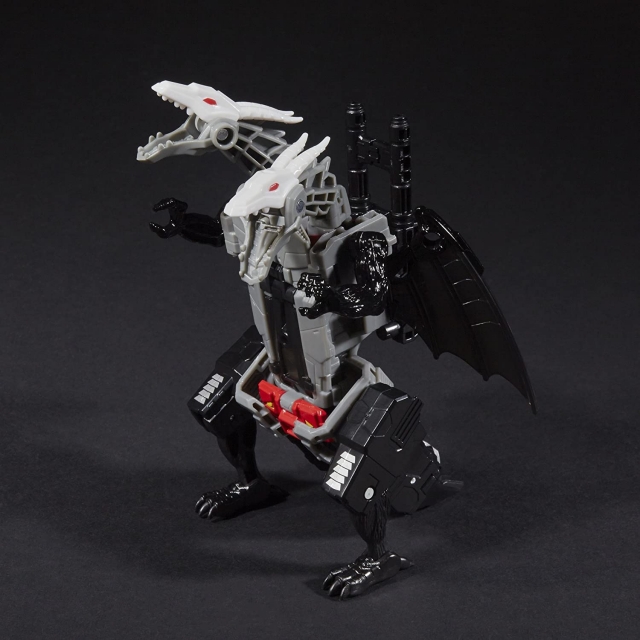 Twinferno with Daburu Deluxe Class  | Transformers Generations Titans Return