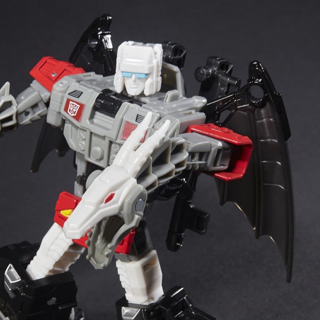 Twinferno with Daburu Deluxe Class  | Transformers Generations Titans Return