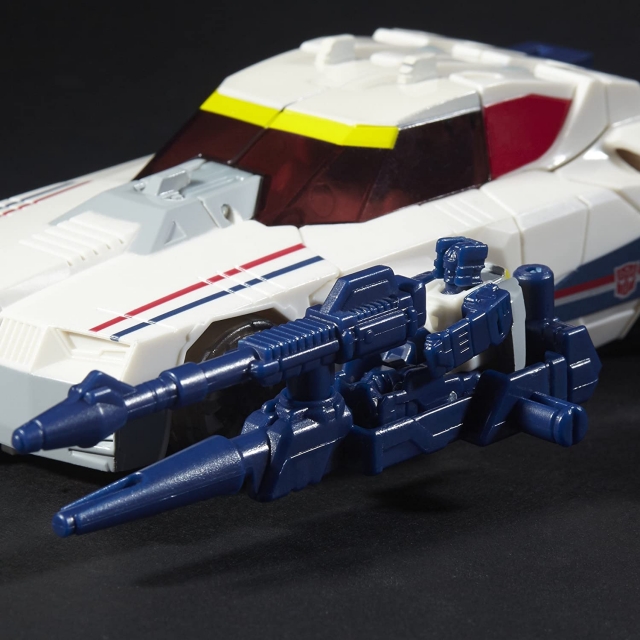 Breakaway with Throttle Deluxe Class  | Transformers Generations Titans Return