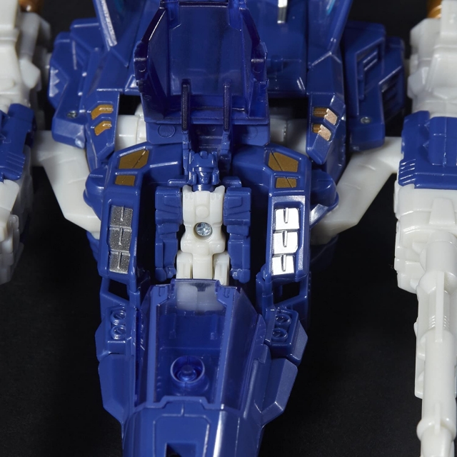 Triggerhappy and Blowpipe Deluxe Class  | Transformers Generations Titans Return