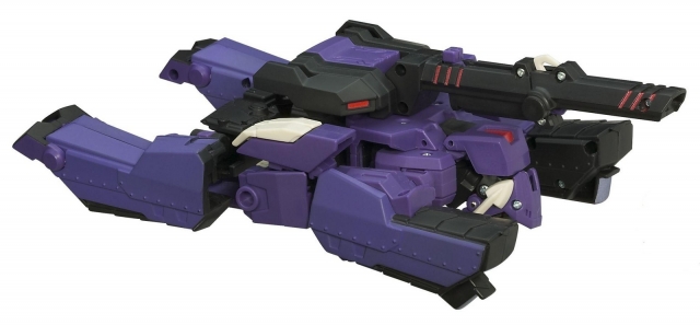 Voyager Class Shockwave and Bumblebee Exclusive | Transformers Animated