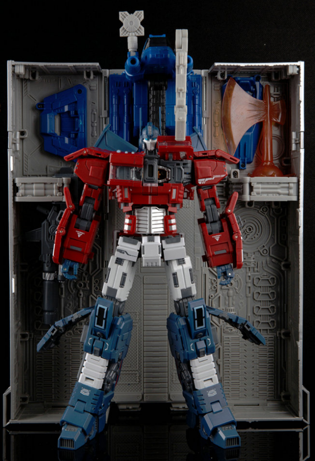 GDW-01 Ultra Maxmas | GCreation