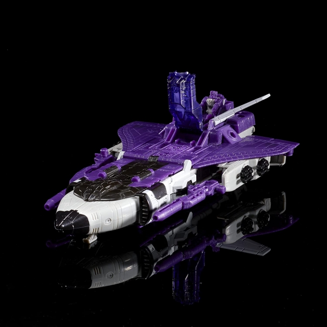 Astrotrain and Darkmoon Voyager Class  | Transformers Generations Titans Return