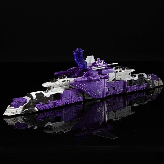 Astrotrain and Darkmoon Voyager Class  | Transformers Generations Titans Return